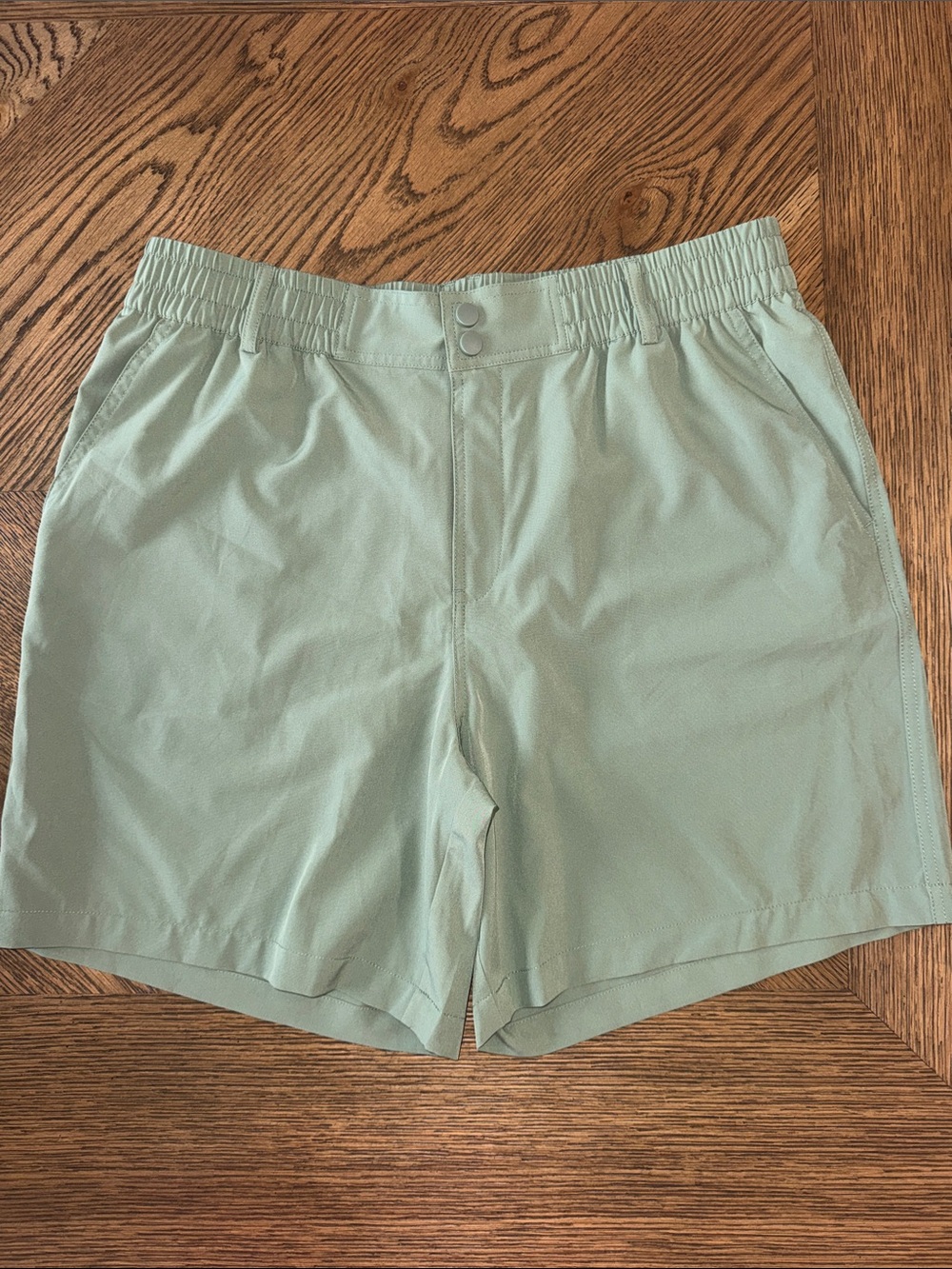Burlebo olive green men’s shorts- no liner